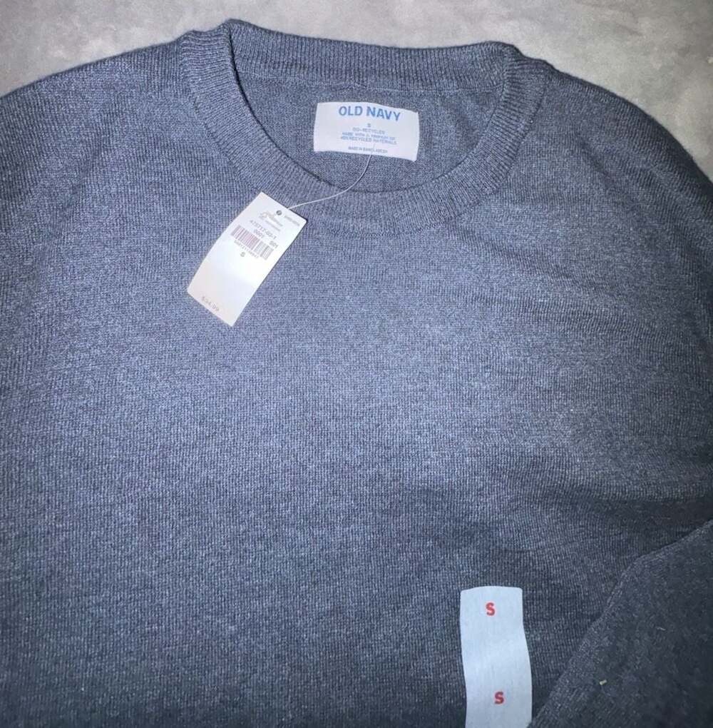 Old Navy Go-Recycled Crew-Neck Sweater Size Small